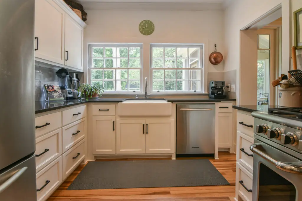 Kitchen 2
